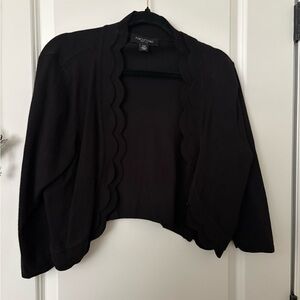 Black Scalloped Edge Short Sleeve Sweater. 
No damage